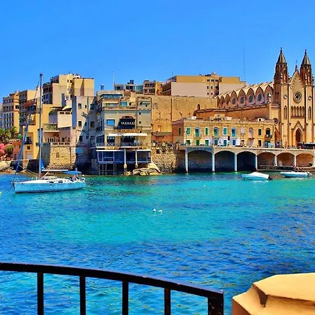 Modern 2 Bedroom Maisonette In Sliema *