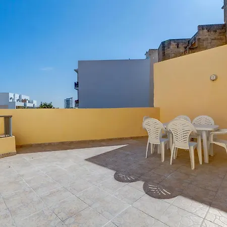 Modern 2 Bedroom Maisonette In Central Sliema