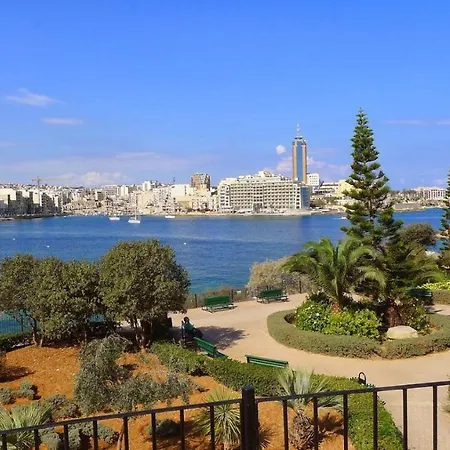 Modern 2 Bedroom Maisonette In Sliema Appartamento Sliema