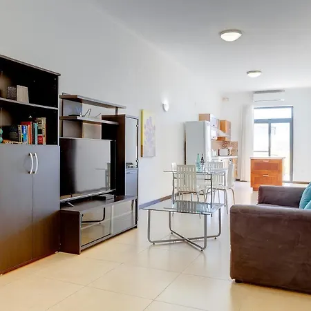 Appartamento Modern 2 Bedroom Maisonette In Sliema *