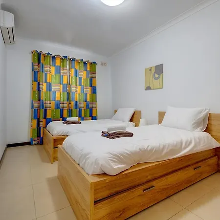 Modern 2 Bedroom Maisonette In Sliema Apartment *